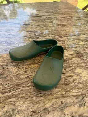 Green Women’s Slip-On Gardening shoes
